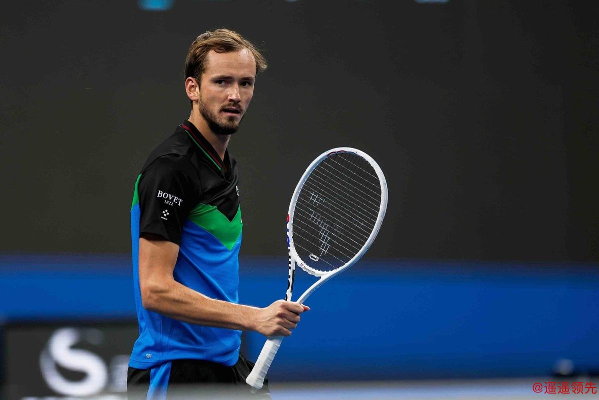 中网男单正赛第3日辛纳连续逆转 梅德韦德夫进8强